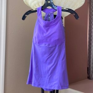 Beautiful lululeman purple/lavender top